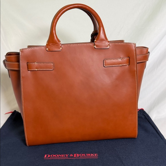 Dooney & Bourke Alto Delphina - Picture 3 of 7